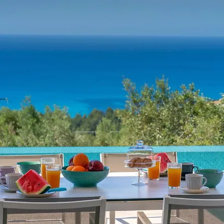 Calma Trapezaki (Kefalonia)